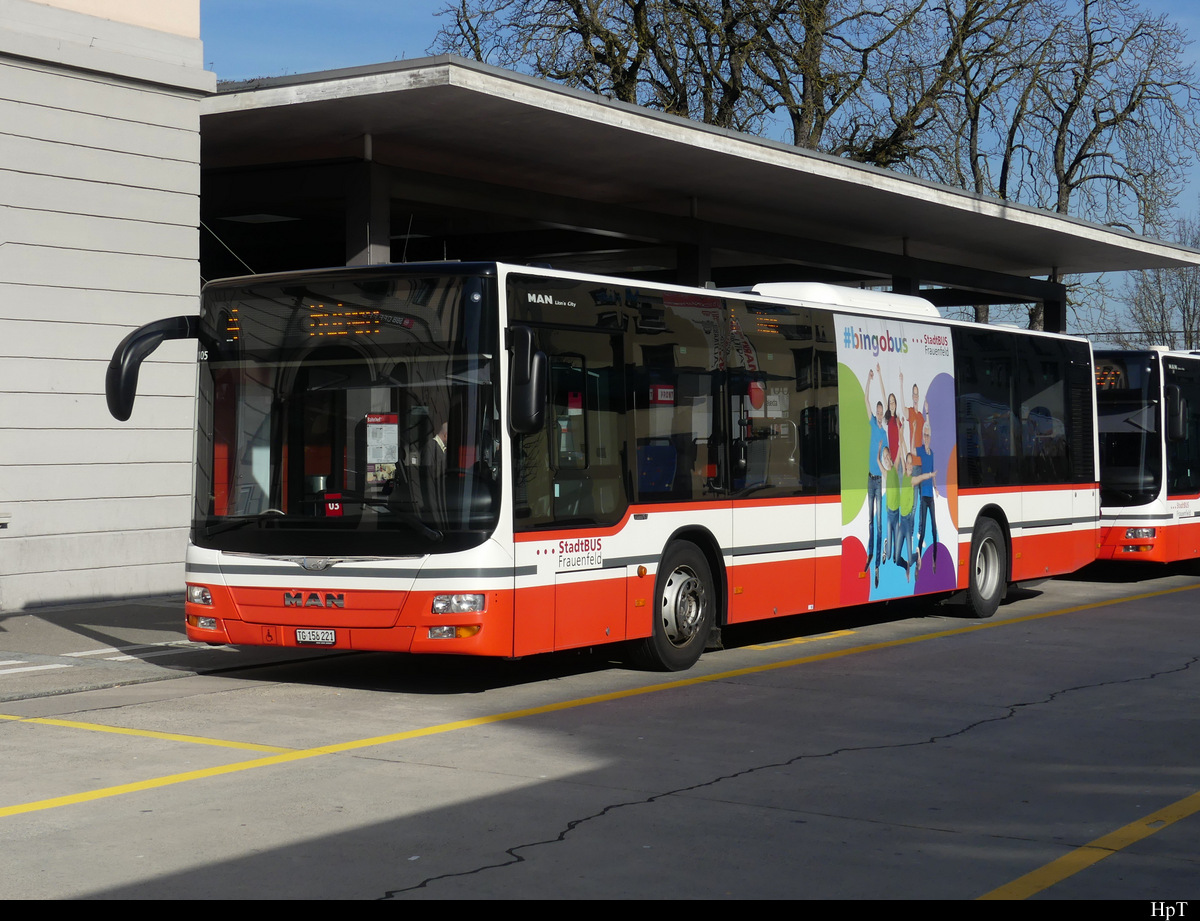 StadtBus Frauenfeld / Postauto - MAN Lion`s City TG 158221 bei den Bushaltestellen beim Bahnhof in Frauenfeld am 05.02.2021