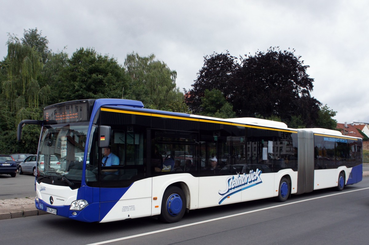 Stadtbus Gotha: Mercedes-Benz Citaro C2 Gelenkbus (Wagennummer 135) des Omnibusbetriebes Wolfgang Steinbrück, aufgenommen im Juli 2015 am Zentralen Omnibusbahnhof in Gotha.