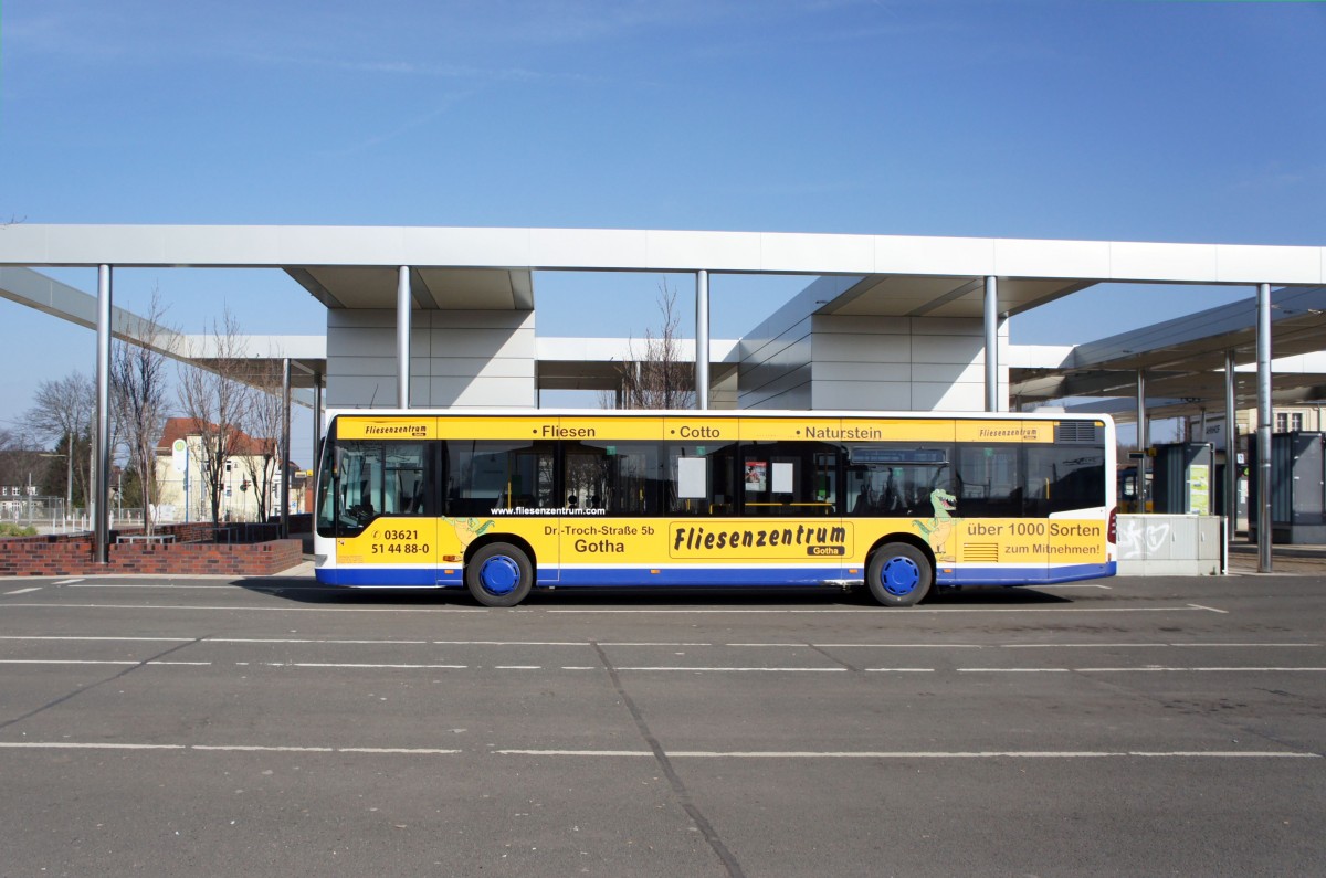 Stadtbus Gotha: Mercedes-Benz Citaro Facelift des Omnibusbetriebes Wolfgang Steinbrück, aufgenommen im März 2015 am Hauptbahnhof Gotha.