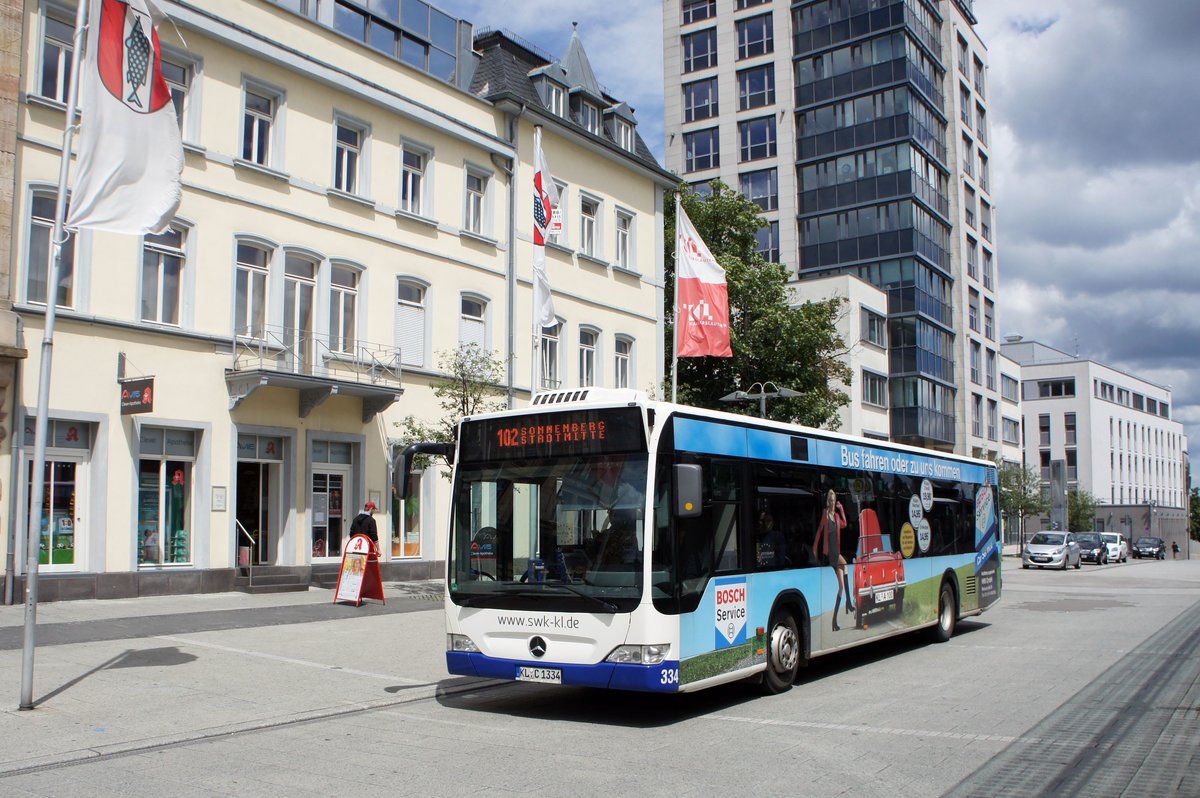 Stadtbus Kaiserslautern: Mercedes-Benz Citaro Facelift der SWK - Stadtwerke Kaiserslautern GmbH, aufgenommen im Juni 2016 am Hauptbahnhof in Kaiserslautern.