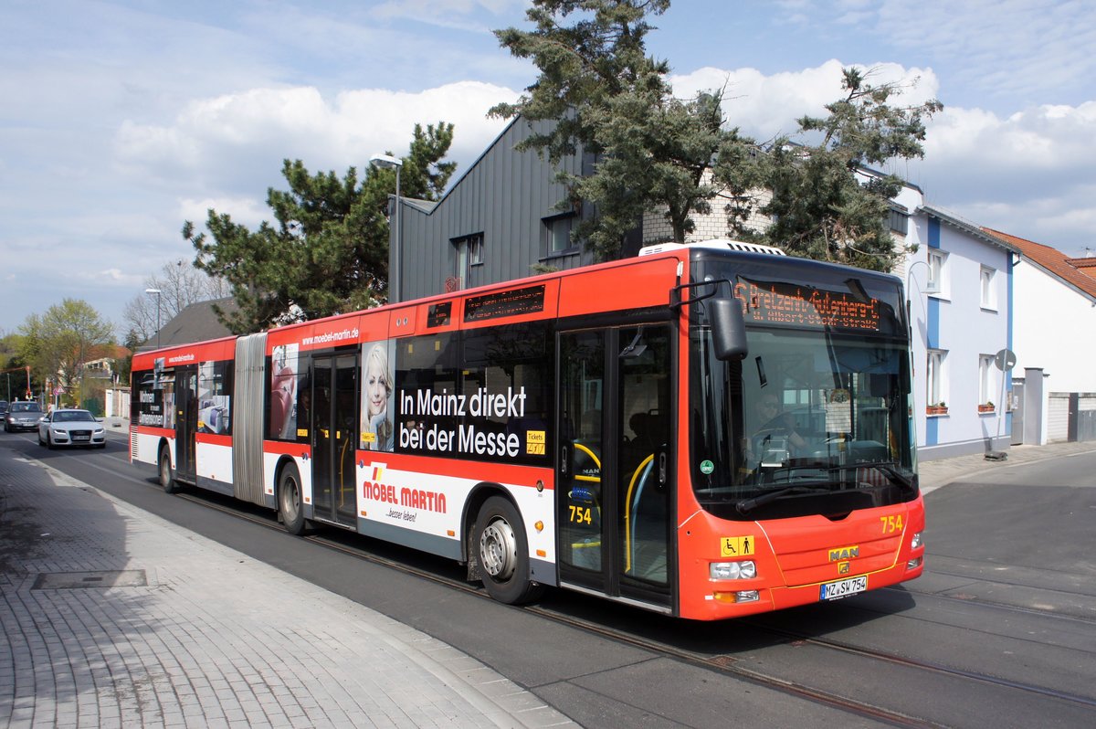 Stadtbus Mainz: MAN Lion's City G der MVG Mainz / Mainzer Verkehrsgesellschaft, aufgenommen im April 2016 in Mainz-Bretzenheim.