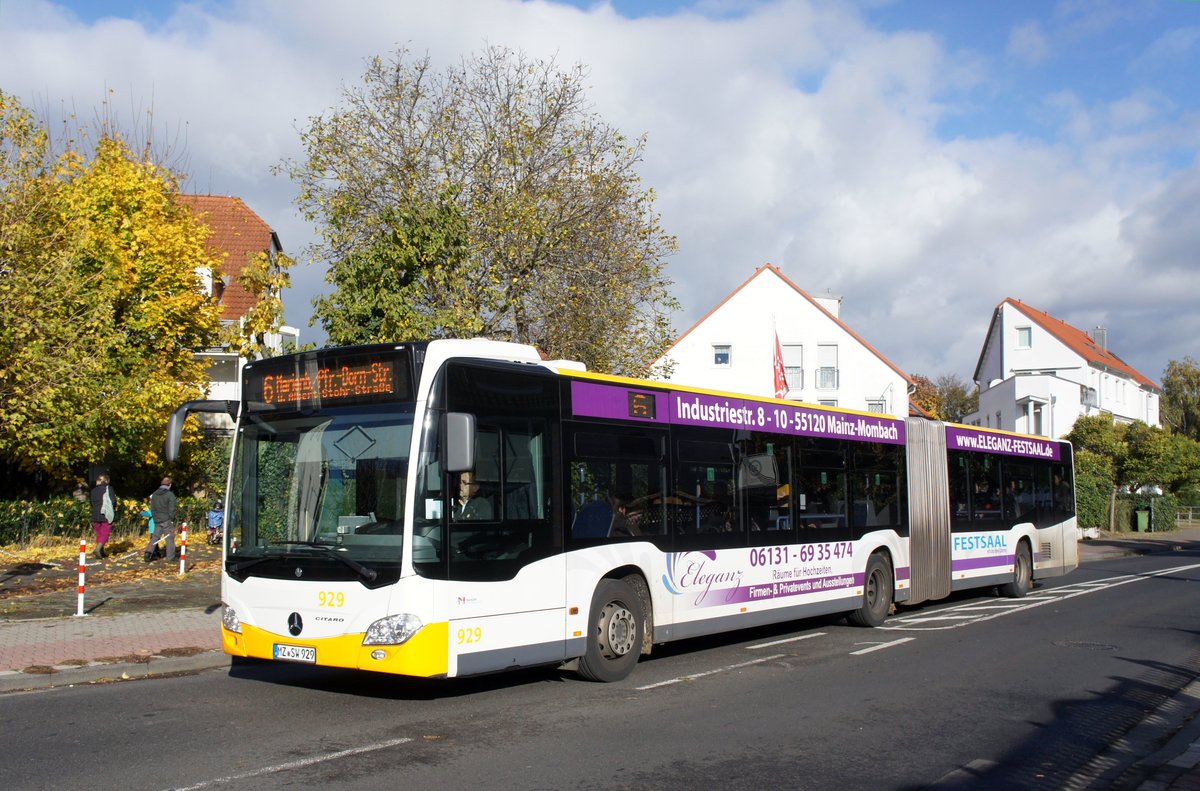 Stadtbus Mainz: Mercedes-Benz Citaro C2 Gelenkbus der MVG Mainz / Mainzer Verkehrsgesellschaft, aufgenommen im November 2016 in der Nähe der Haltestelle  Draiser Straße  in Mainz.