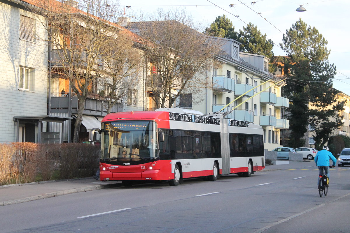 Stadtbus Winterthur Nr. 122 (Hess Swisstrolley 3 BGT-N1C) am 14.1.2020 bei der Haltestelle Autobahn