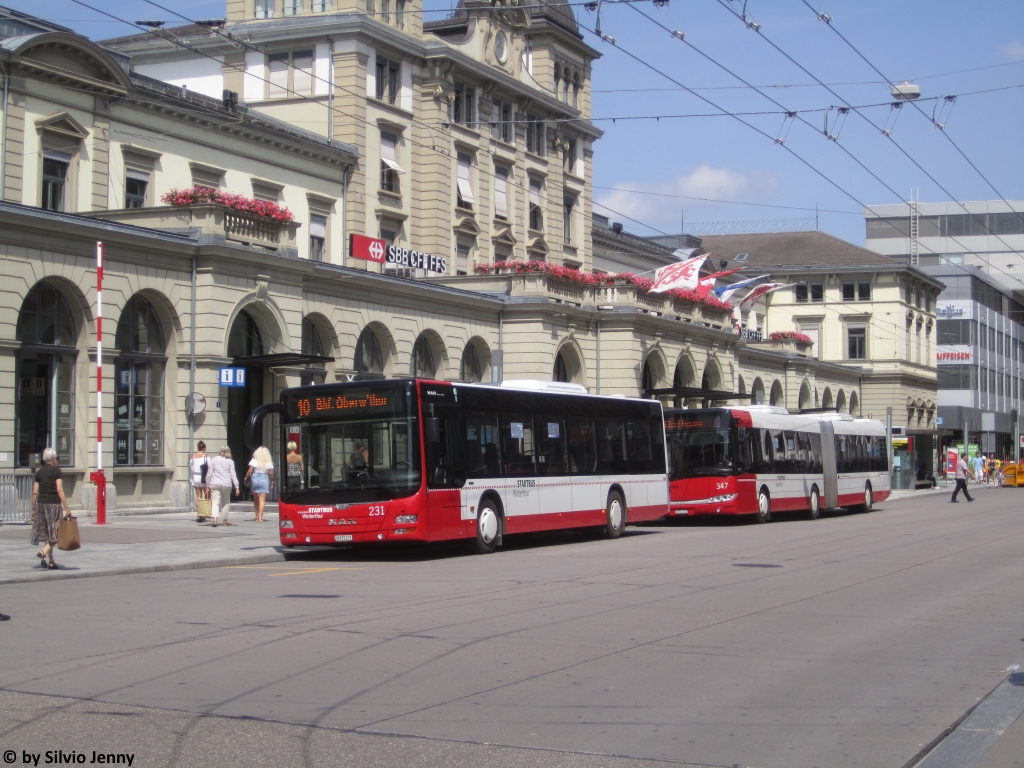 Stadtbus Winterthur Nr. 231 + 347 (MAN A21 Lion's City + Solaris Urbino 18) am 16.8.2017 beim Winterthurer Hauptbahnhof