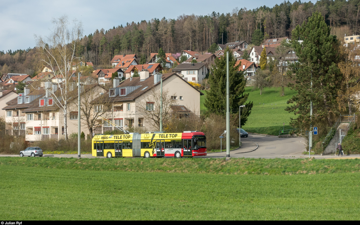 Stadtbus Winterthur Trollino 179 mit Werbung für Tele Top am 11. April 2018 auf der Linie 3 bei Stocken.