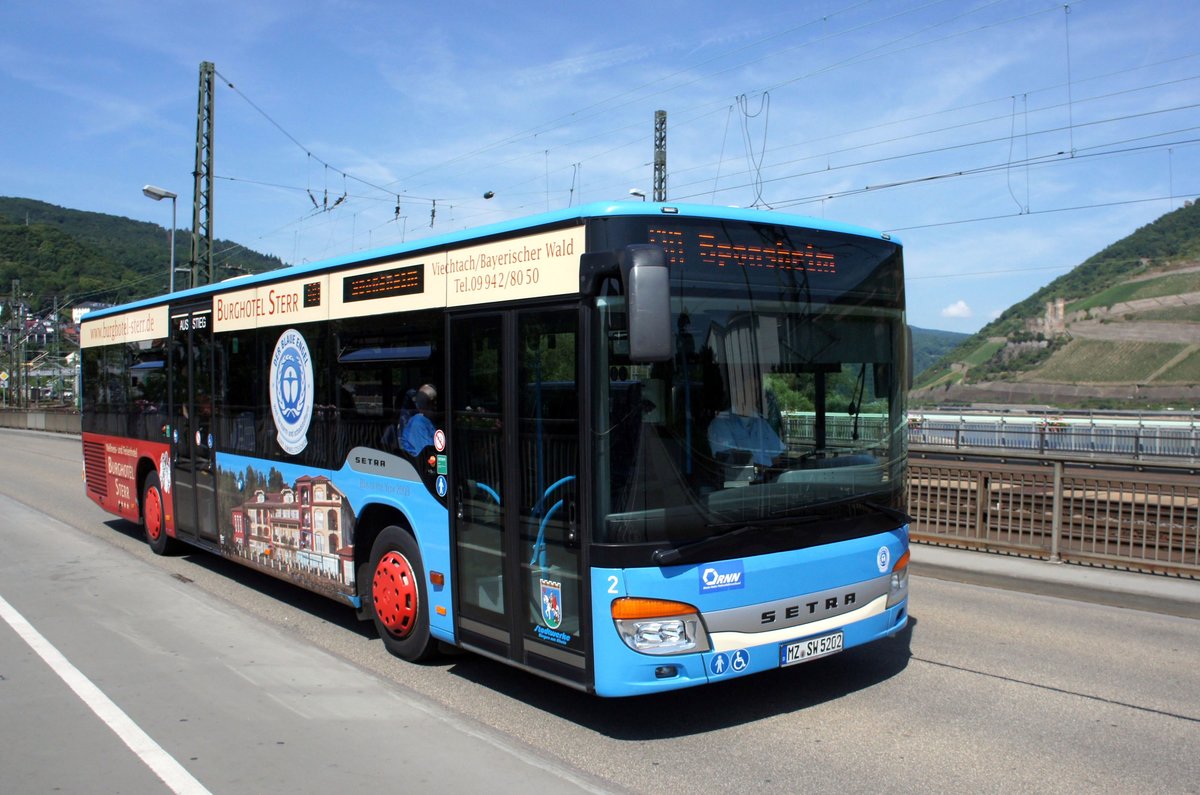 Stadtverkehr Bingen am Rhein / Stadtbus Bingen am Rhein: Setra S 415 NF der Stadtwerke Bingen am Rhein, aufgenommen im Juli 2017 im Stadtgebiet von Bingen am Rhein. 