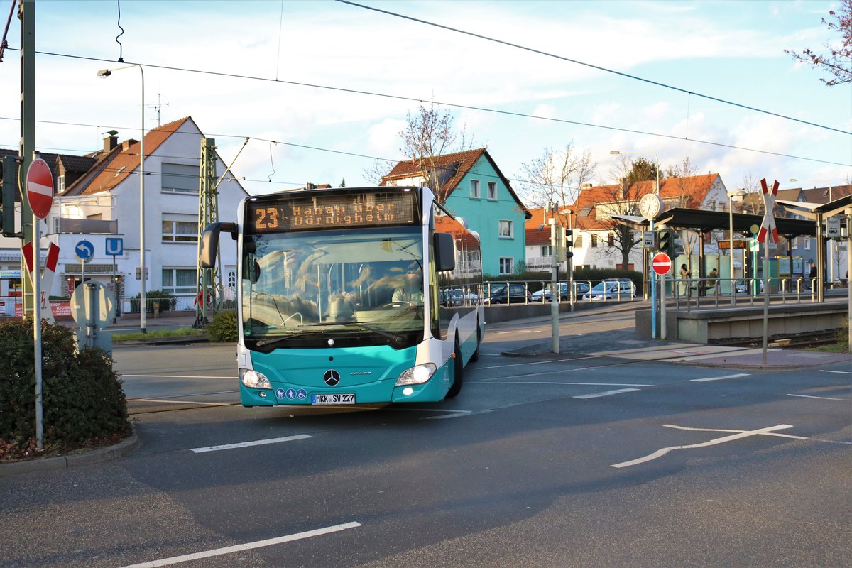 Stadtverkehr Maintal Mercedes Benz Citaro 2 Wagen 227 am 09.03.19 in Frankfurt am Main Enkheim