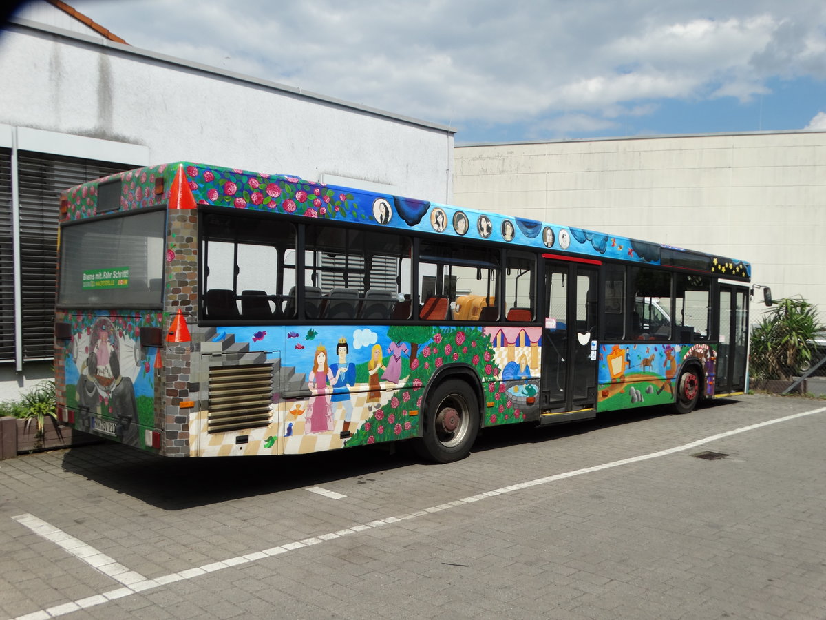 Stadtverkehr Maintal Mercedes Benz O405N am 04.06.17 auf den Betriebshof der Stadt Maintal im Rahmen des Tag der Offenen Tür der Feuerwehr