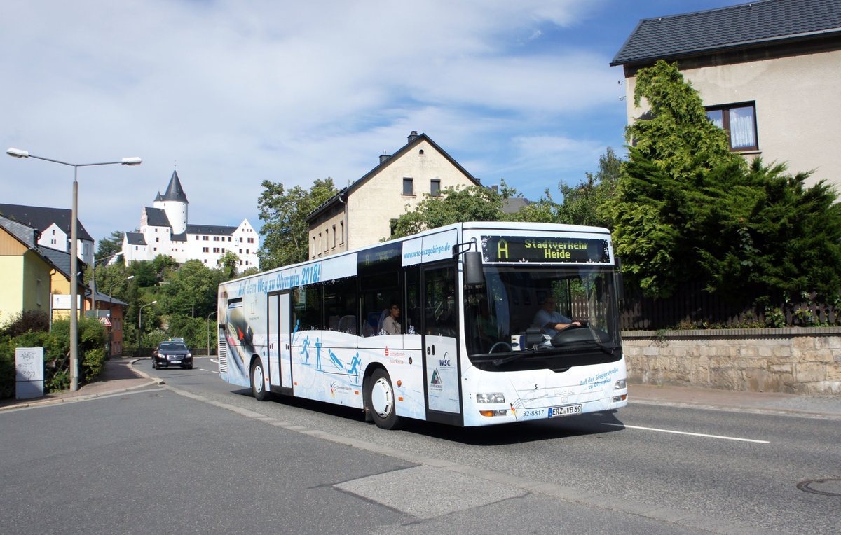 Stadtverkehr Schwarzenberg / Bus Erzgebirge: MAN Lion's City  der RVE (Regionalverkehr Erzgebirge GmbH), aufgenommen im August 2016 im Stadtgebiet von Schwarzenberg / Erzgebirge.

