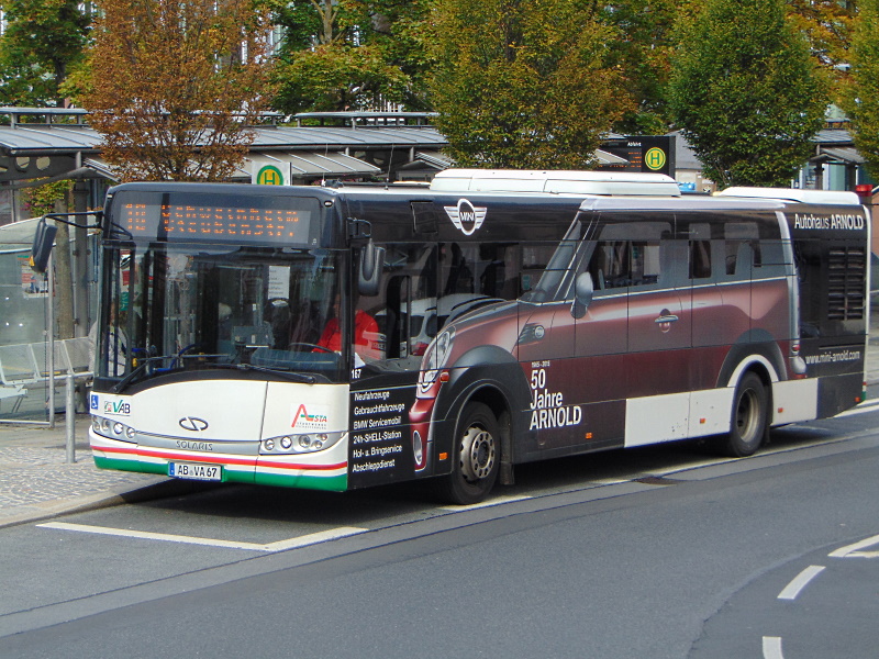 Stadtwerke Aschaffenburg / Wagen 167 (AB-VA 67) / Aschaffenburg, Luitpoldstr. (Hst Stadthalle) / Solaris Urbino 12 III / Aufnahemdatum: 02.10.2020 / Werbung: Autohaus Arnold