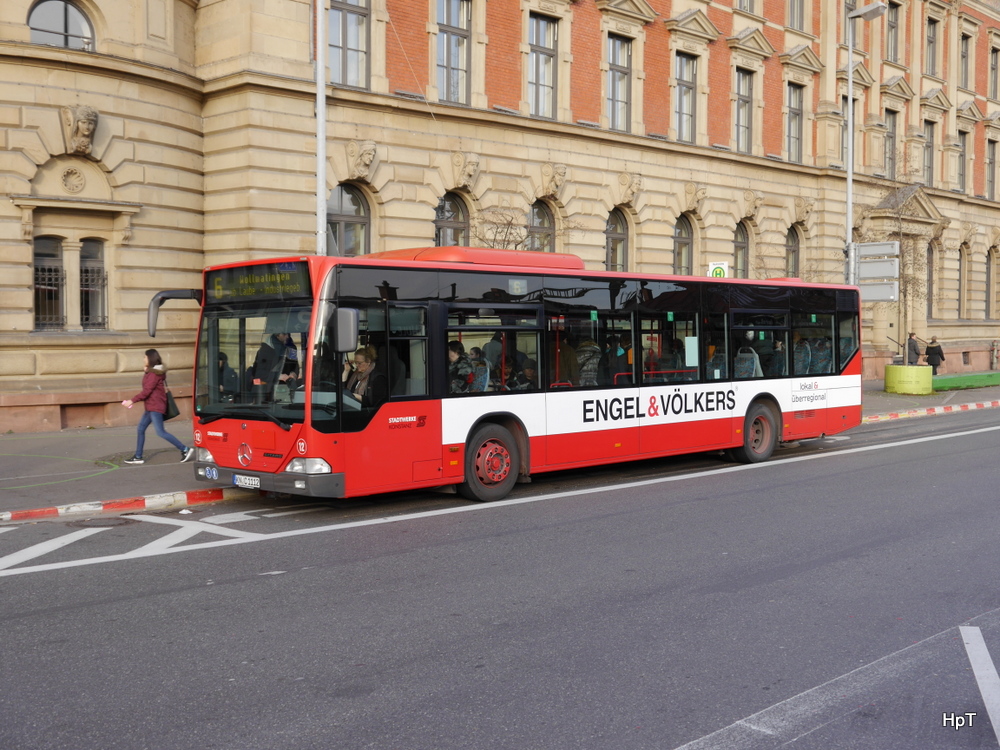 Stadtwerke Konstanz - Mercedes Citaro  Nr.12  KN.C 1112 unterwegs auf der Linie 6 in Konstanz am 13.12.2014
