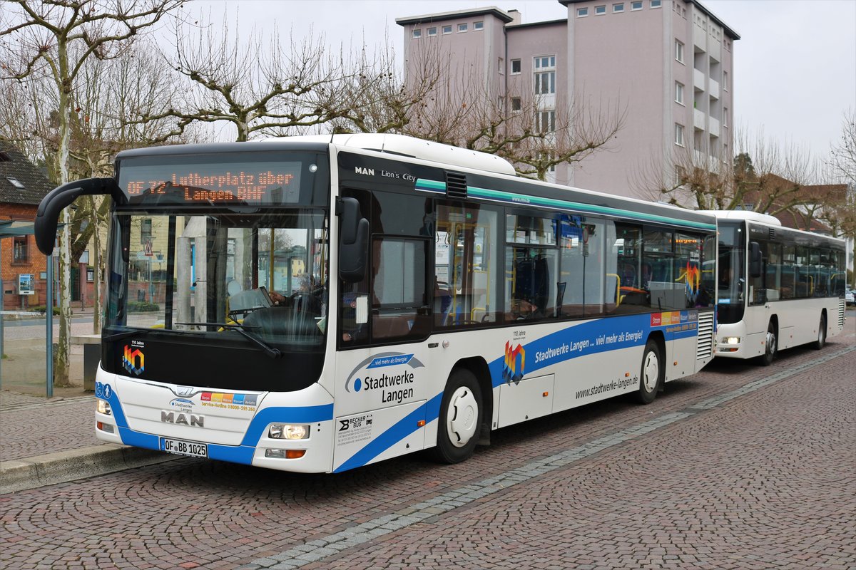 Stadtwerke Langen MAN Lions City am 17.02.18 am Bahnhof auf der Linie OF72