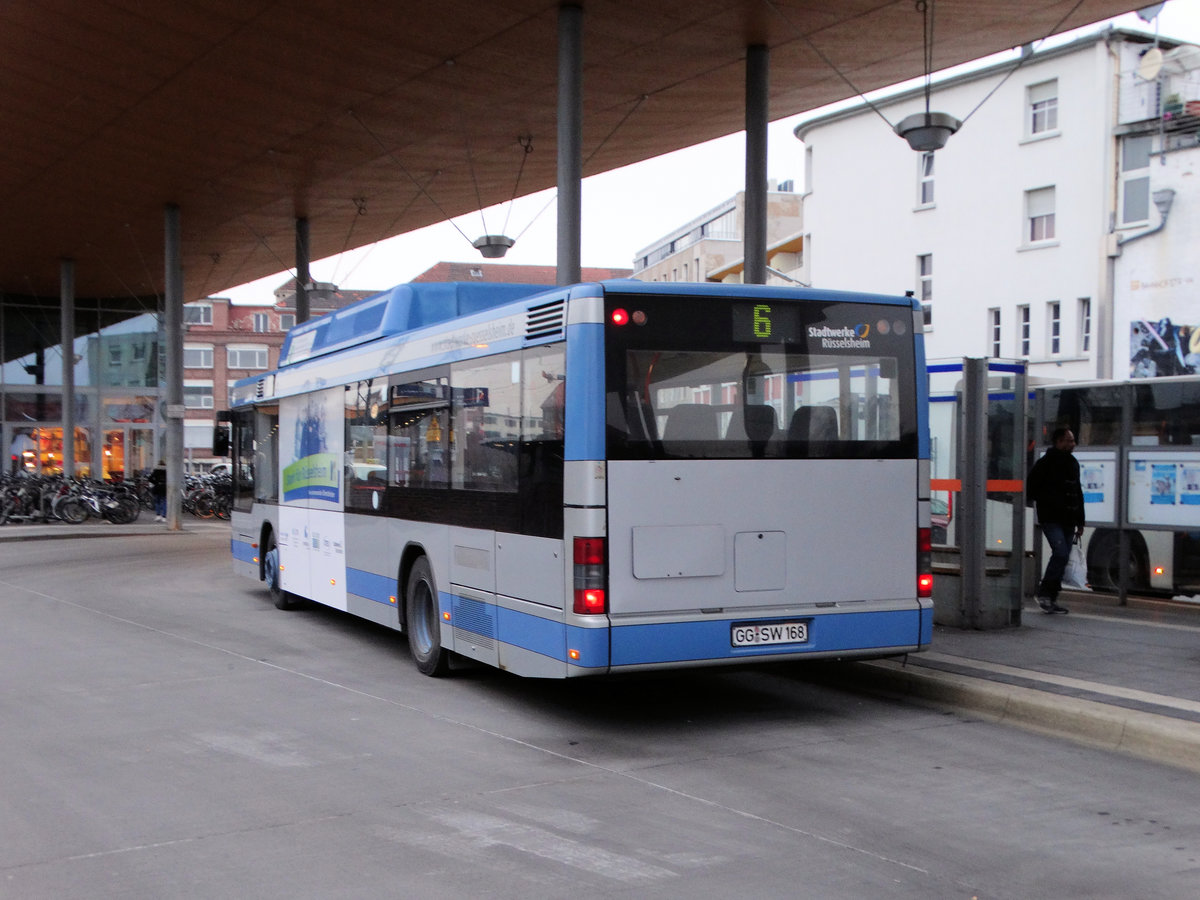 Stadtwerke Rüsselsheim MAN der 2. Generation mit Erdgasmotor am 07.01.17 in Rüsselsheim Bhf