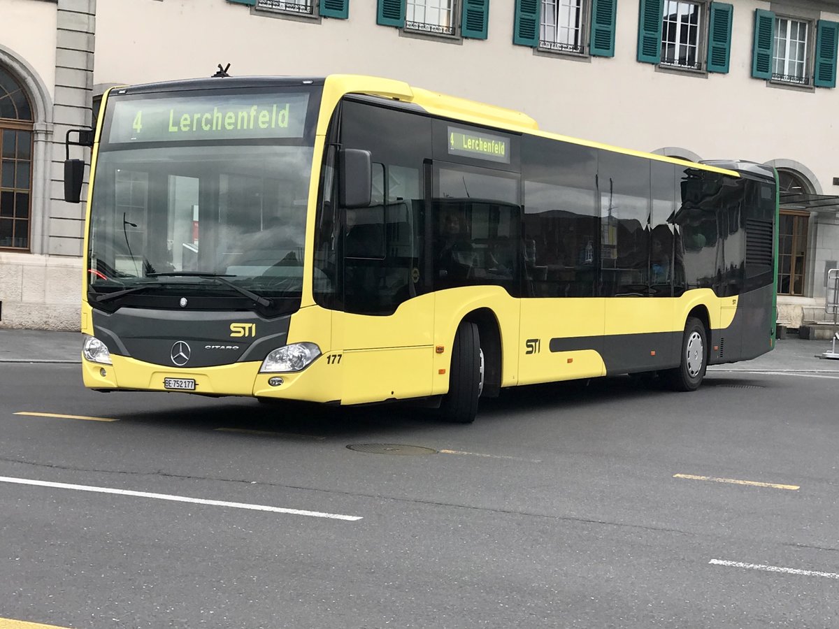 STI C2 177 am 26.4.18 bei der Abfahrt am Bhf Thun.