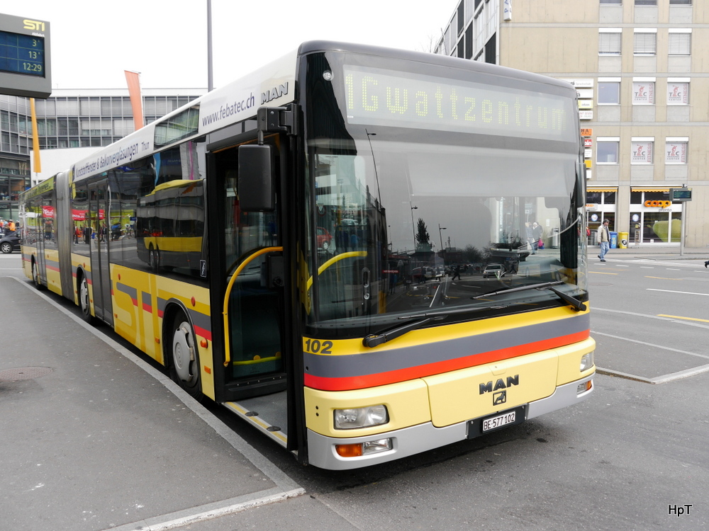 STI - MAN  Nr.102  BE  577102 bei den Bushaltestellen vor dem Bahnhof Thun am 15.03.2014