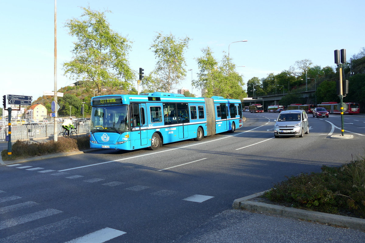 Stockholms Lokaltrafik (SL) mit dem Scania N94 Omnilink '7763' (AFB 123) in Stockholm -Södermalm im August 2017.