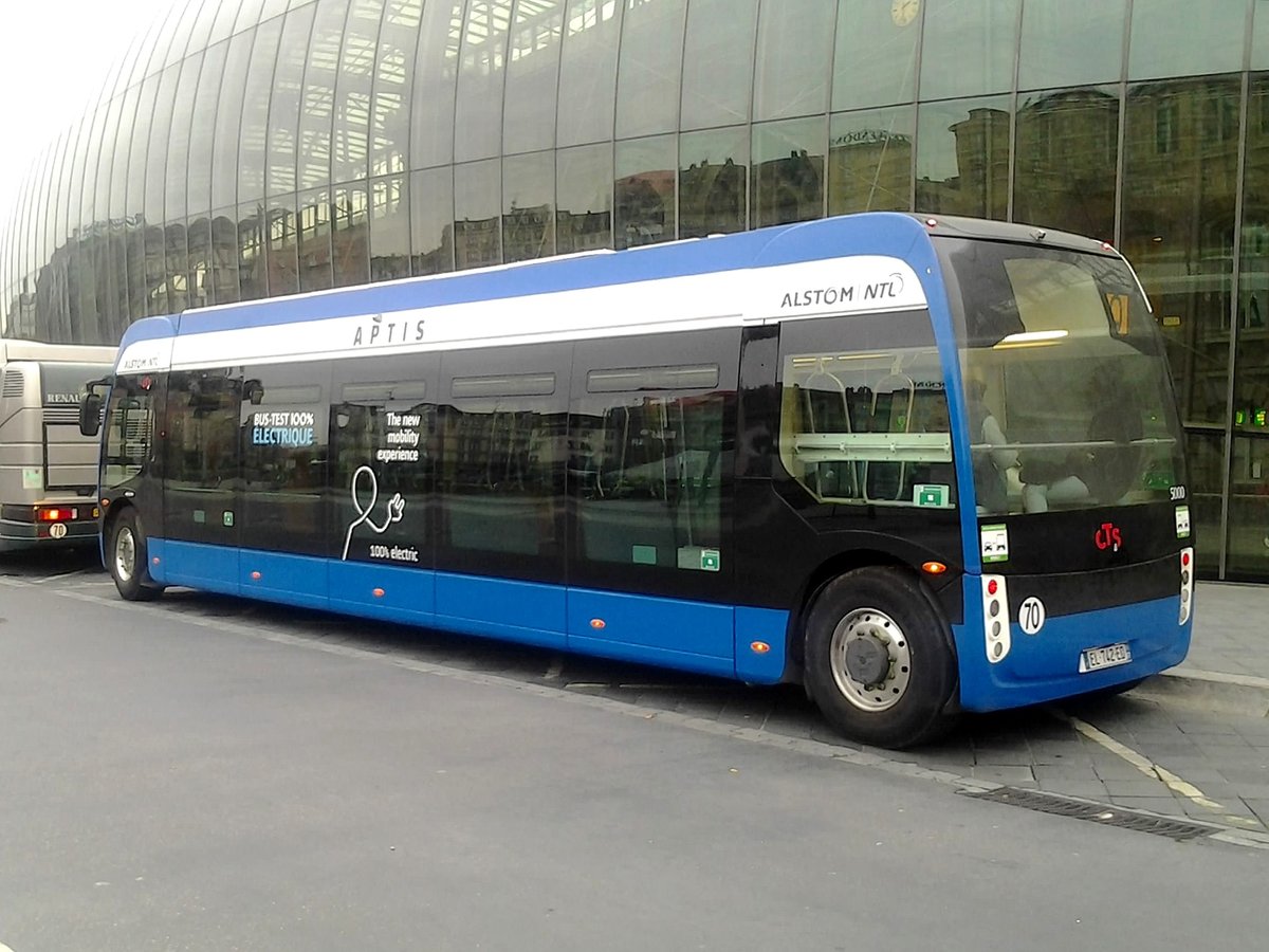 Strassburg - 20.11.17 : ein Elektrobus namens Aptis wird zu Zeit getestet.