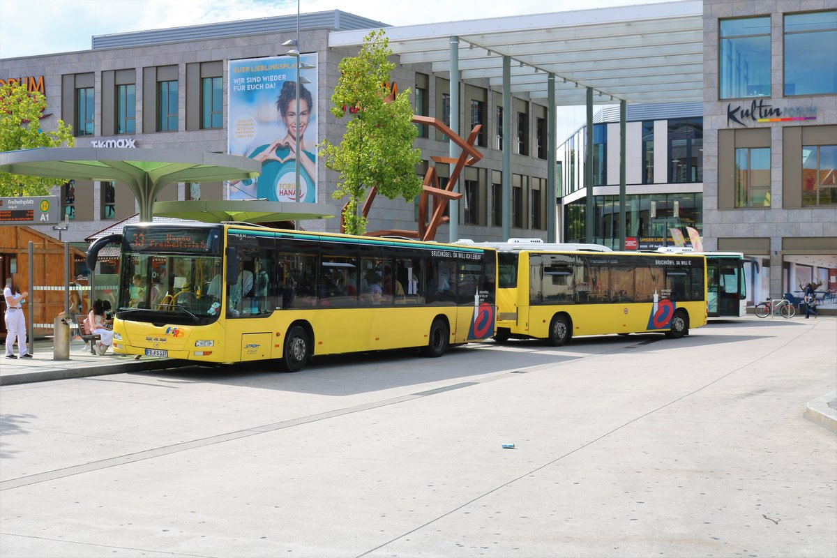 Stroh Bus MAN Lions City mit Göppel Maxi Train am 04.09.20 in Hanau Freiheitsplatz