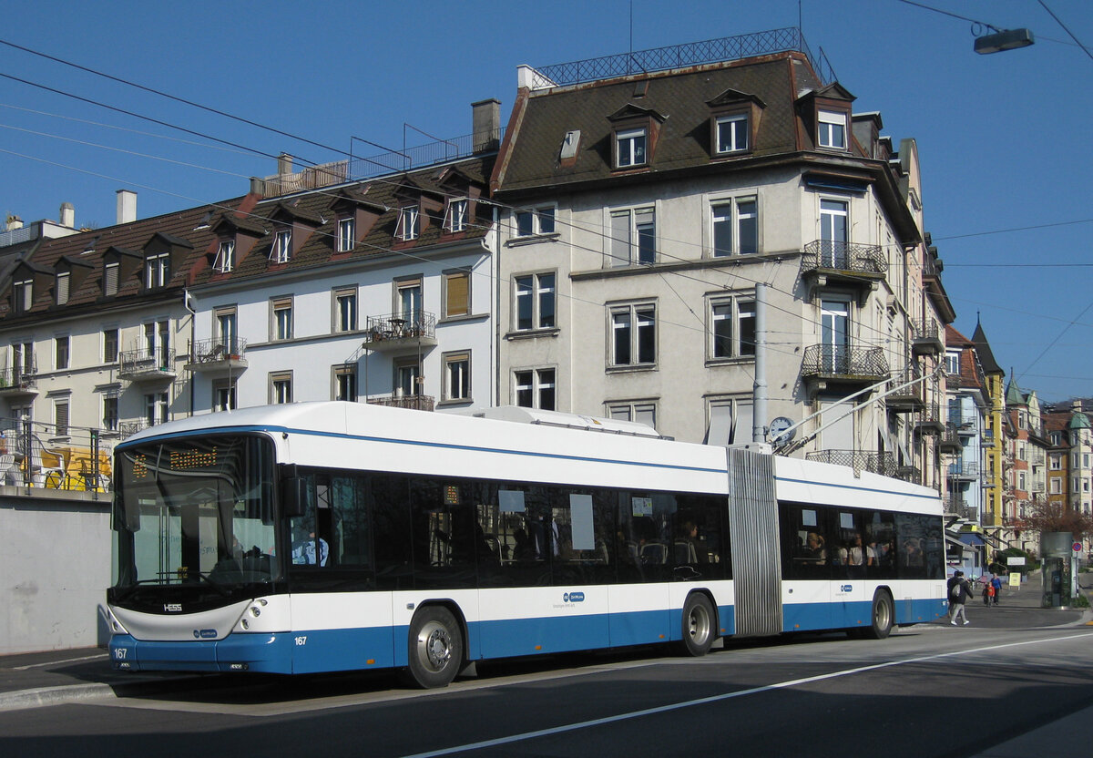 Swisstrolley 167 beim Bhf. Wipkingen am 28.03.2014.