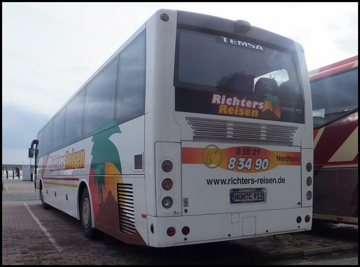 Temsa Safari RD von Richters Reisen aus Deutschland im Stadthafen Sassnitz am 20.10.2013