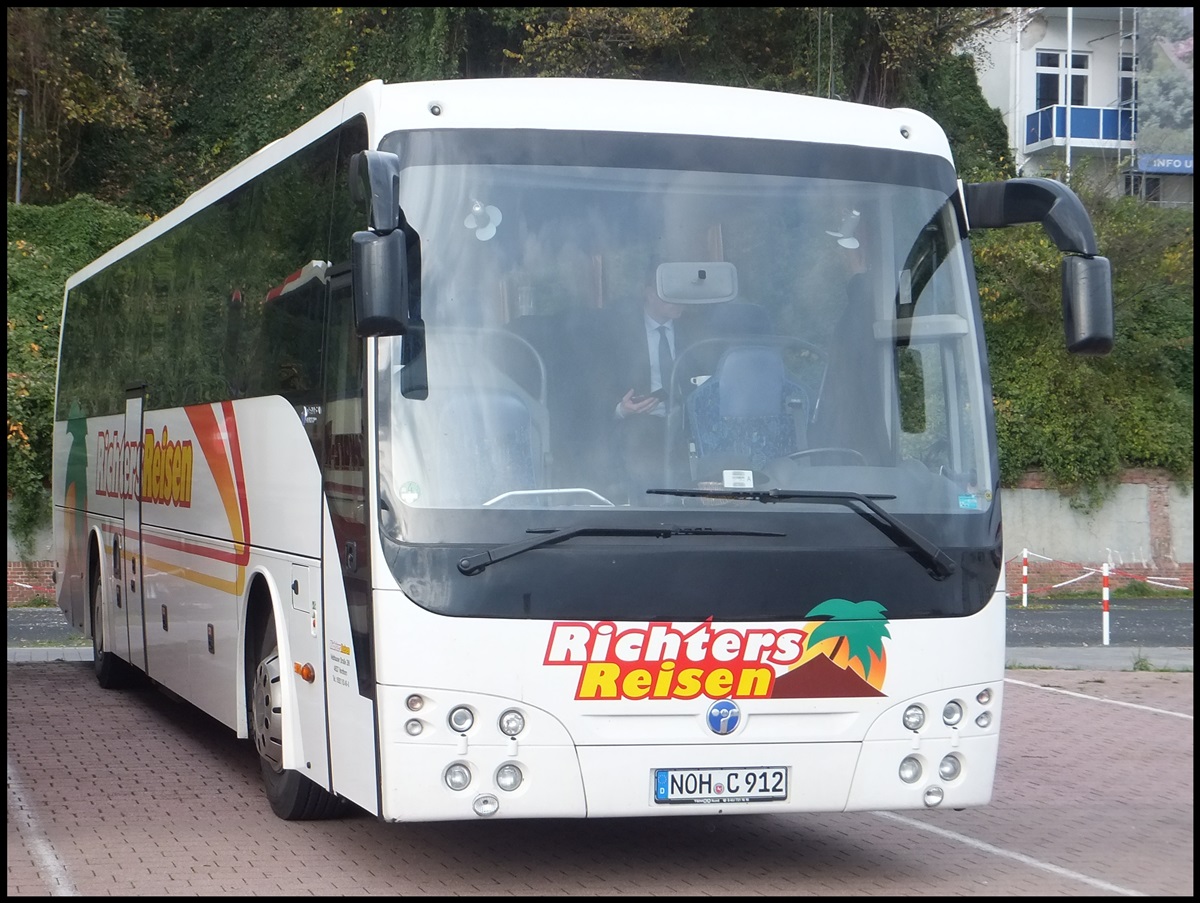 Temsa Safari RD von Richters Reisen aus Deutschland im Stadthafen Sassnitz am 20.10.2013