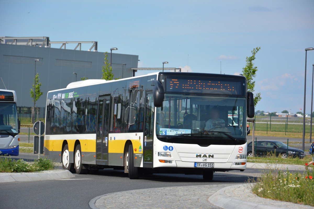 TF-VG 151 ist bei der ILA Sonderfahrt dabei. Aufgenommen am 25.05.2014.