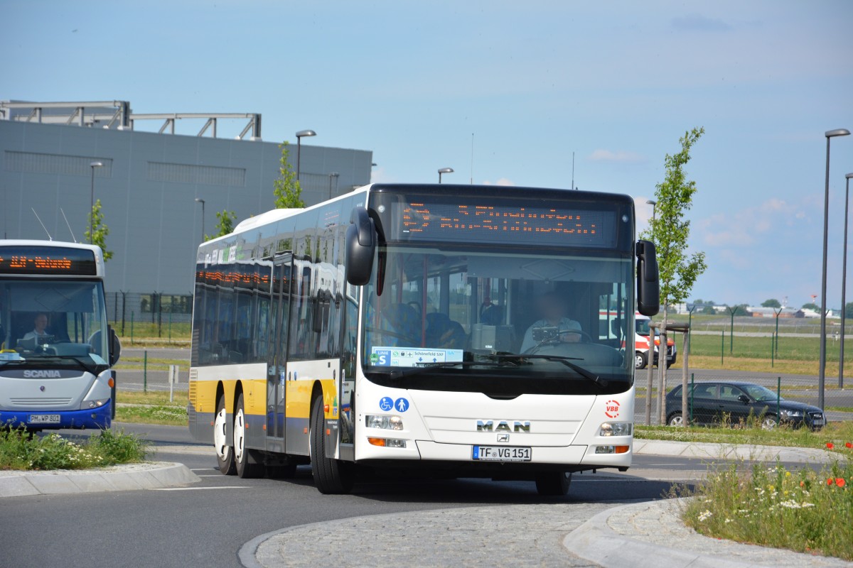 TF-VG 151 ist bei der ILA Sonderfahrt dabei. Aufgenommen am 25.05.2014.