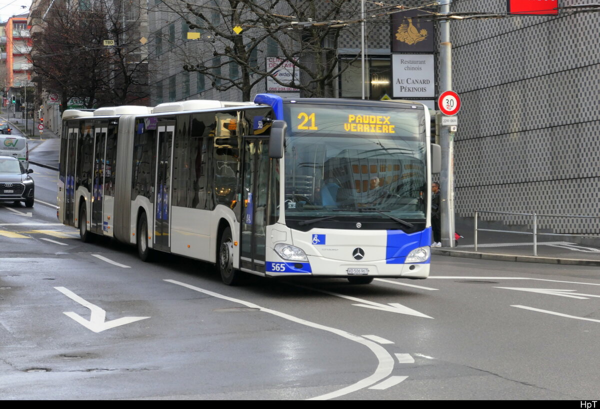 tl - Mercedes Citaro Nr.565  VD 50696 unterwegs auf der Linie 21 in Lausanne am 14.01.2026