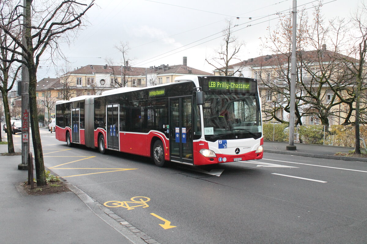 tl/Intertours Nr. 8464, ex. Wiener Linien (Mercedes Citaro C2 O530G) am 9.12.2021 in Lausanne, Villard als Bahnersatz für die LEB