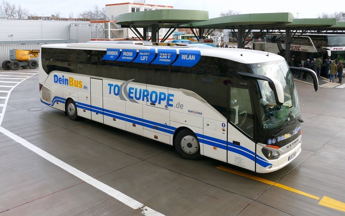 To Europe/ 'Dein Bus.de' mit einem Setra S 516 HD.Berlin ZOB im Januar 2018.