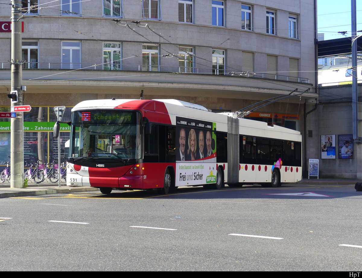 tpf - Hess Trolleybus  Nr.531 in der Stadt Freiburg am 29.10.2021