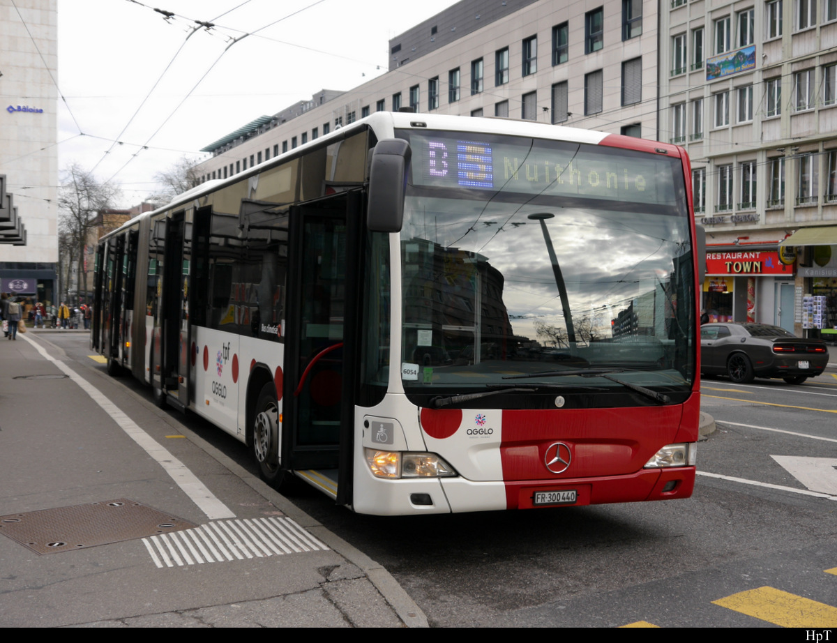 tpf - Mercedes Citaro Nr.595 FR 300440 unterwegs auf der Linie 5 in der Stadt Freiburg am 19.12.2020