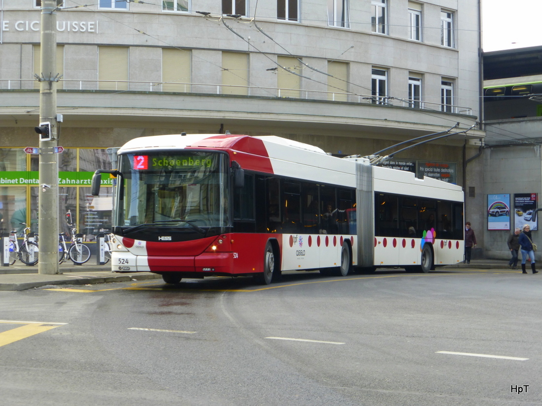 tpf - Trolleybus Nr.524 unterwegs auf der Linie 2 in Fribourg am 14.02.2015