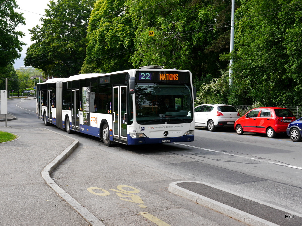 tpg - Mercedes Citaro  Nr.118 GE 960502 unterwegs auf der Linie 22 in den Strassen von Genf am 04.06.2016