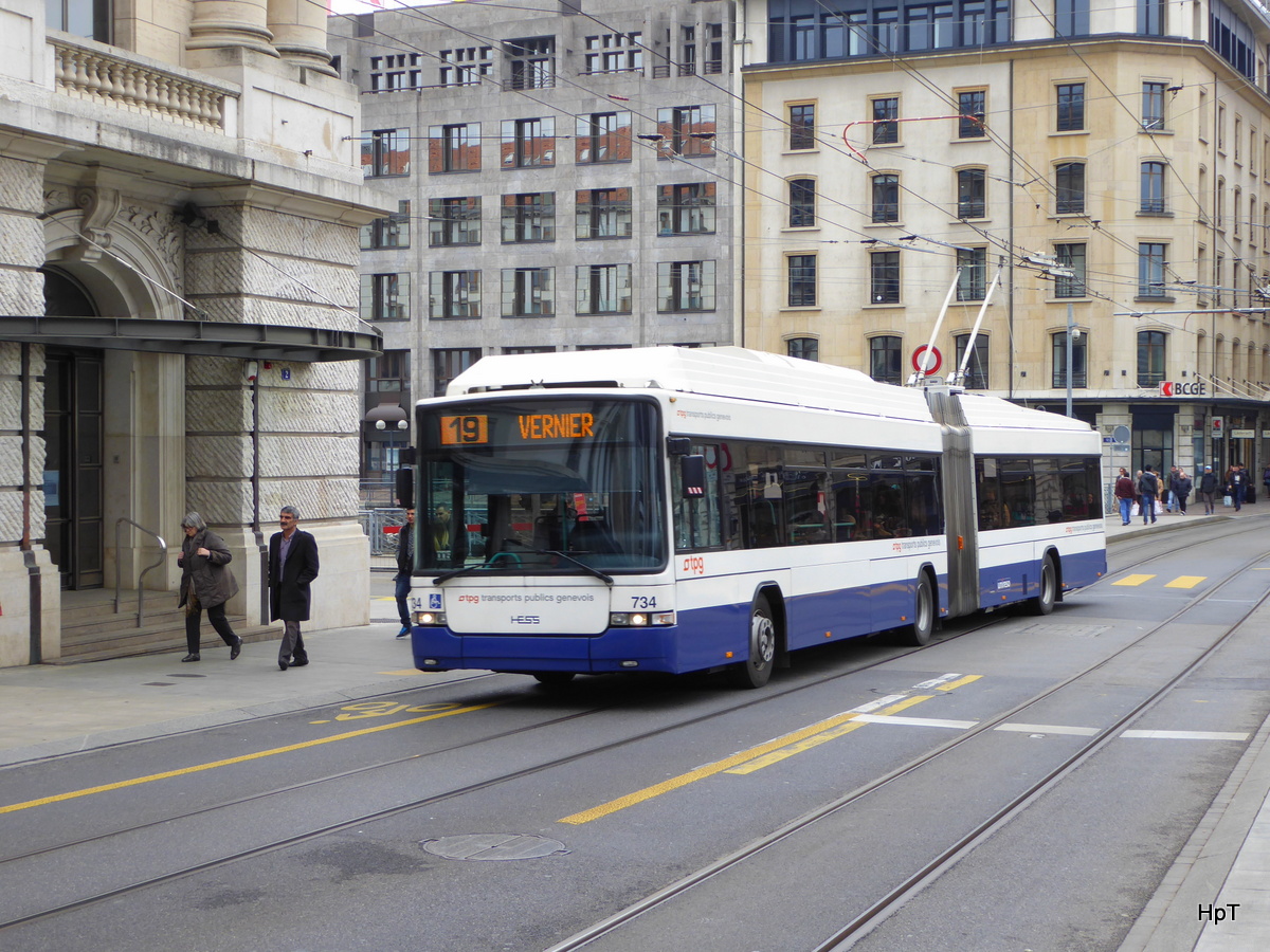 TPG - Trolleybus Nr.734 unterwegs auf der Linie 19 in der Stadt Genf am 09.04.2016