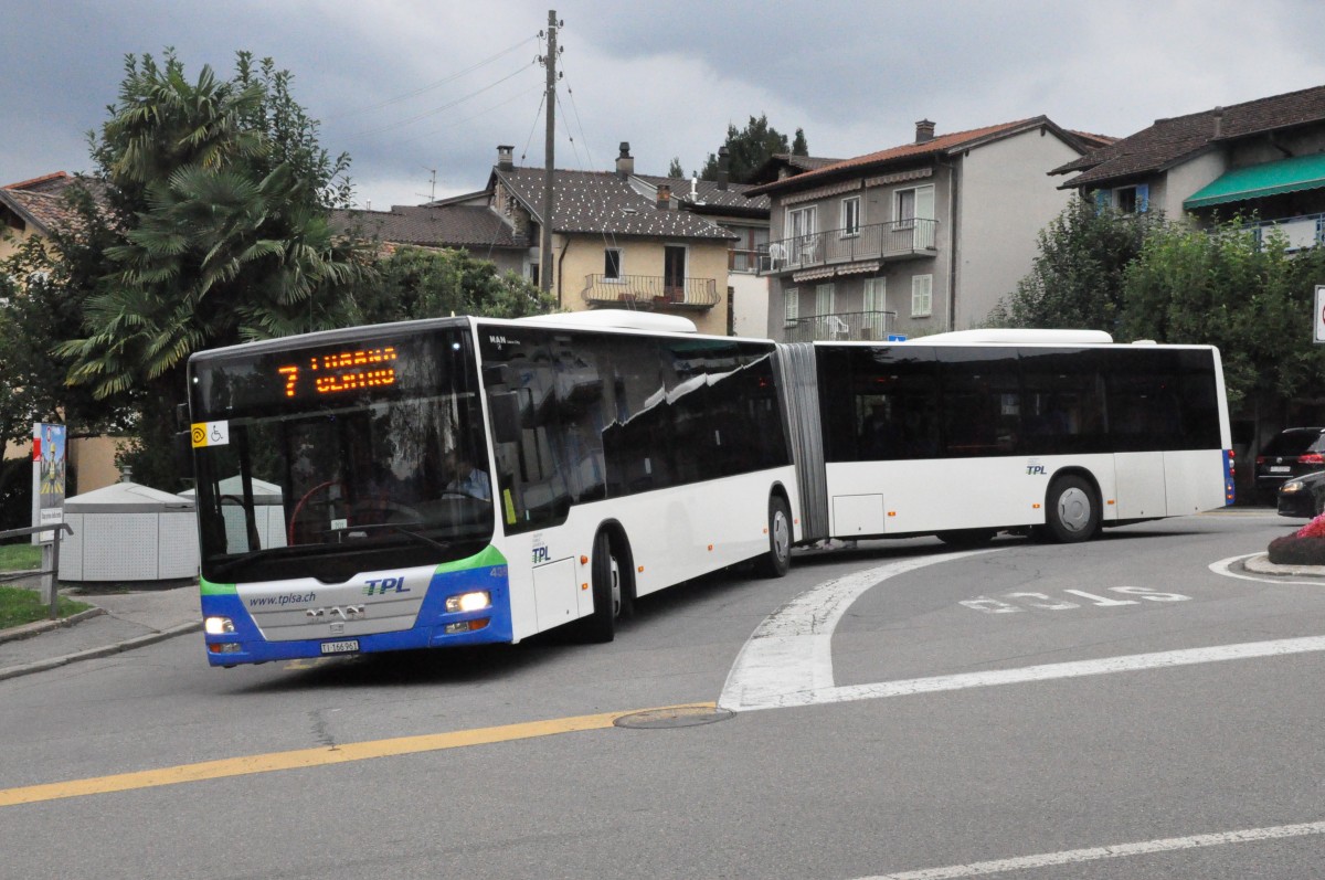 TPL, Lugano. MAN Lion's City GL (Nr.438, ex Engadin Bus, St.Moritz) in Pregassona, Piazza di Giro. (5.9.2014) 