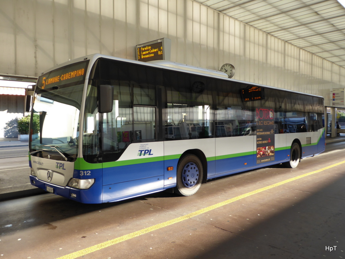 TPL - Mercedes Citaro  Nr.312  TI 142027 unterwegs auf der Linie 5 in Zentrum beim TPL Busterminal am 25.12.2015