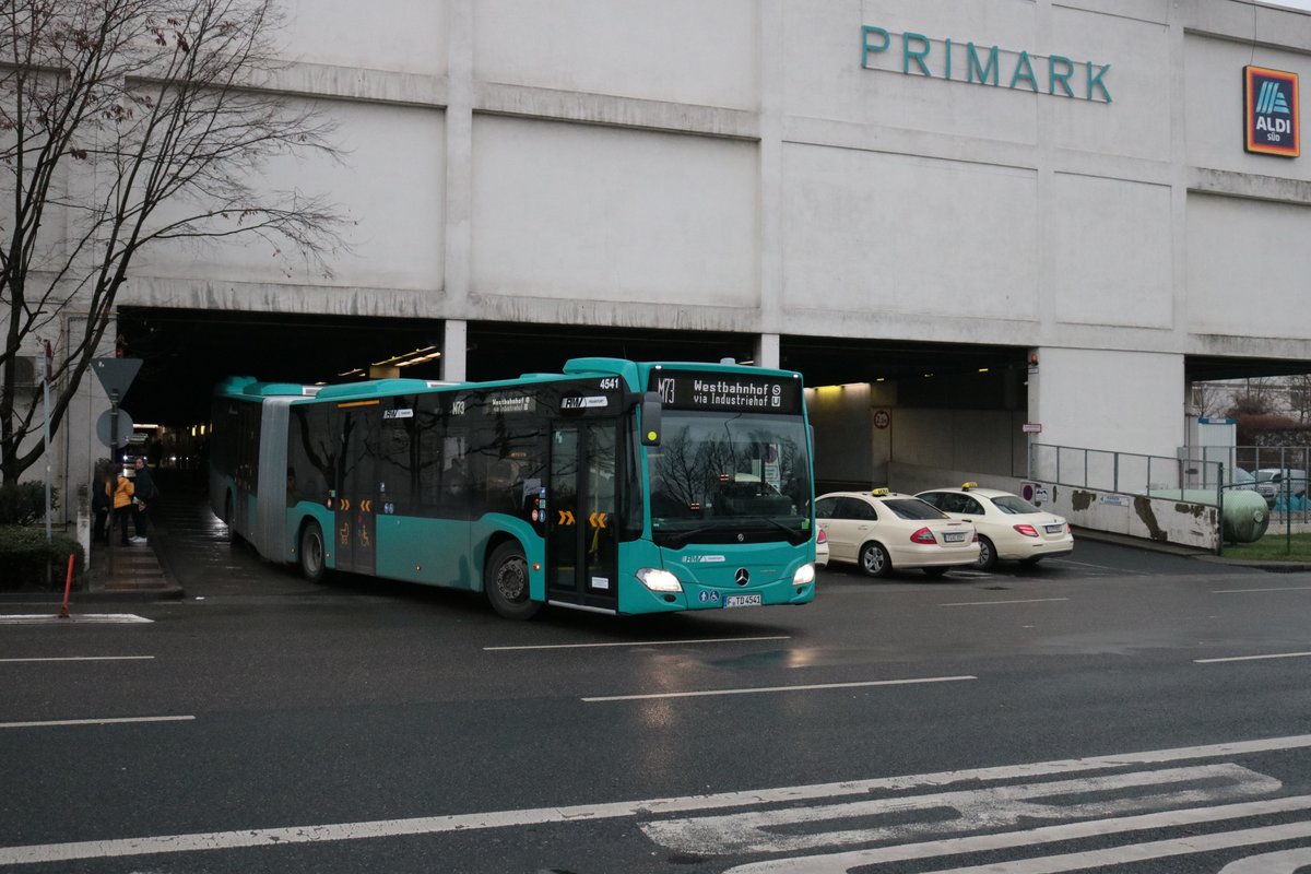 Transdev Rhein Main Mercedes Benz Citaro 2 G Wagen 4541 am 21.12.20 in Frankfurt am Main Nordwestzentrum