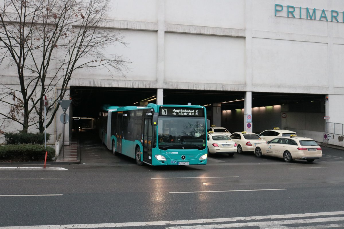 Transdev Rhein Main Mercedes Benz Citaro 2 G Wagen 4539 am 21.12.20 in Frankfurt am Main Nordwestzentrum