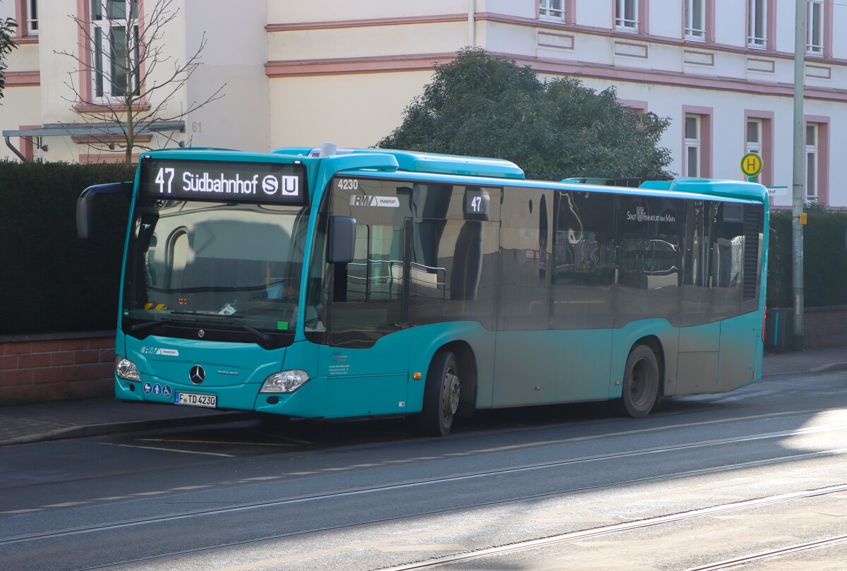 Transdev Rhein Main Mercedes Benz Citaro K Wagen 4230 am 07.02.26 in Frankfurt am Main