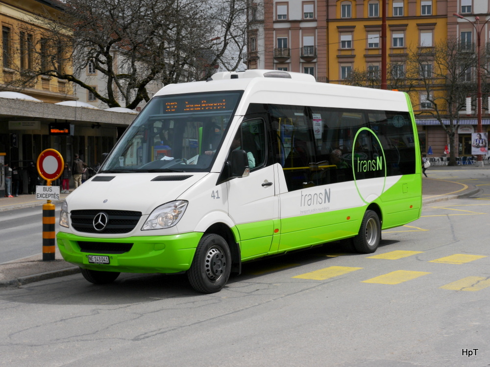 transN / La Chaux de Fonds - Mercedes Nr.41  NE  143041 unterwegs in La Chaux de Fonds am 16.05.2014