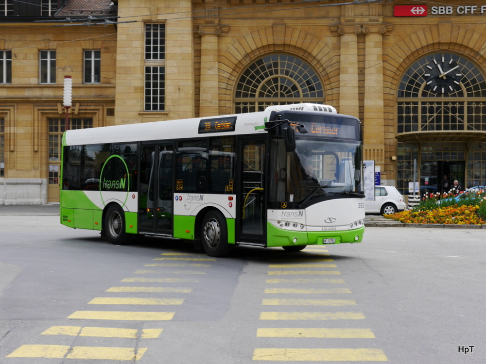 transN / La Chaux de Fonds - Solaris Nr.353  NE 95353 unterwegs vor dem Bahnhof in La Chaux de Fonds am 16.05.2014