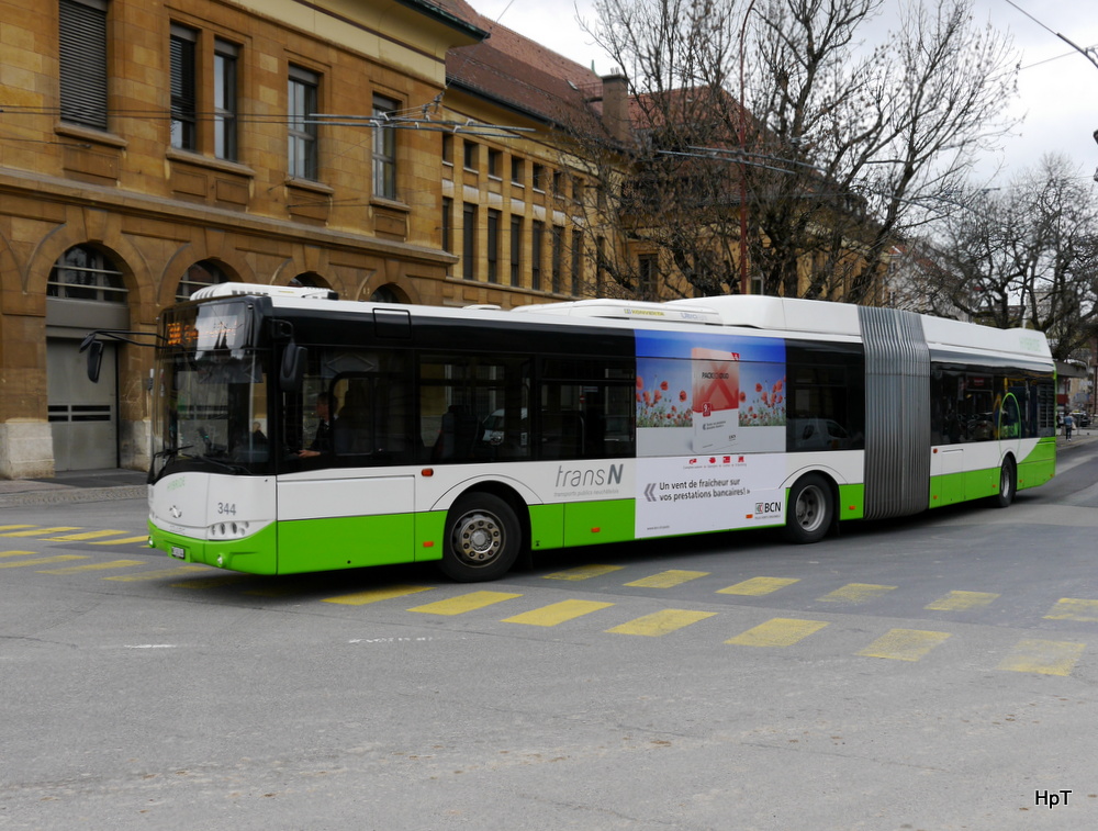 transN / La Chaux de Fonds - Solaris Hybrid Nr.344  NE 145344 unterwegs vor dem Bahnhof in La Chaux de Fonds am 16.05.2014