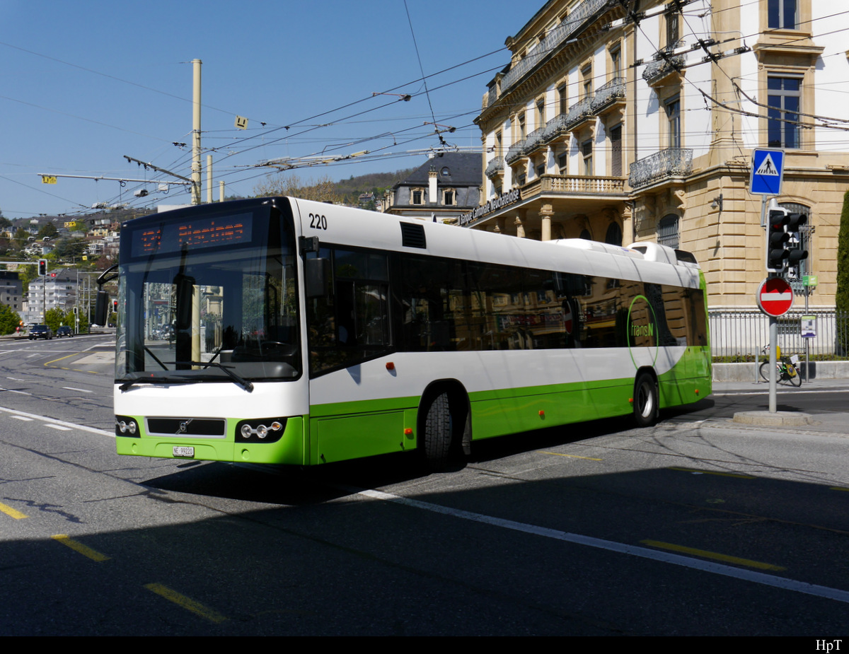 TransN / Stadt Neuchâtel - Volvo 7700 Nr.220 NE 99220 unterwegs in der Stadt Neuenburg am 20.04.2019
