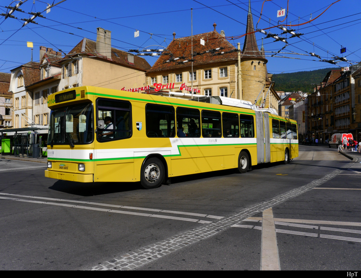 transN - NAW Trolleybus Nr.114 unterwegs in der Stadt Neuchatel am 20.09.2019