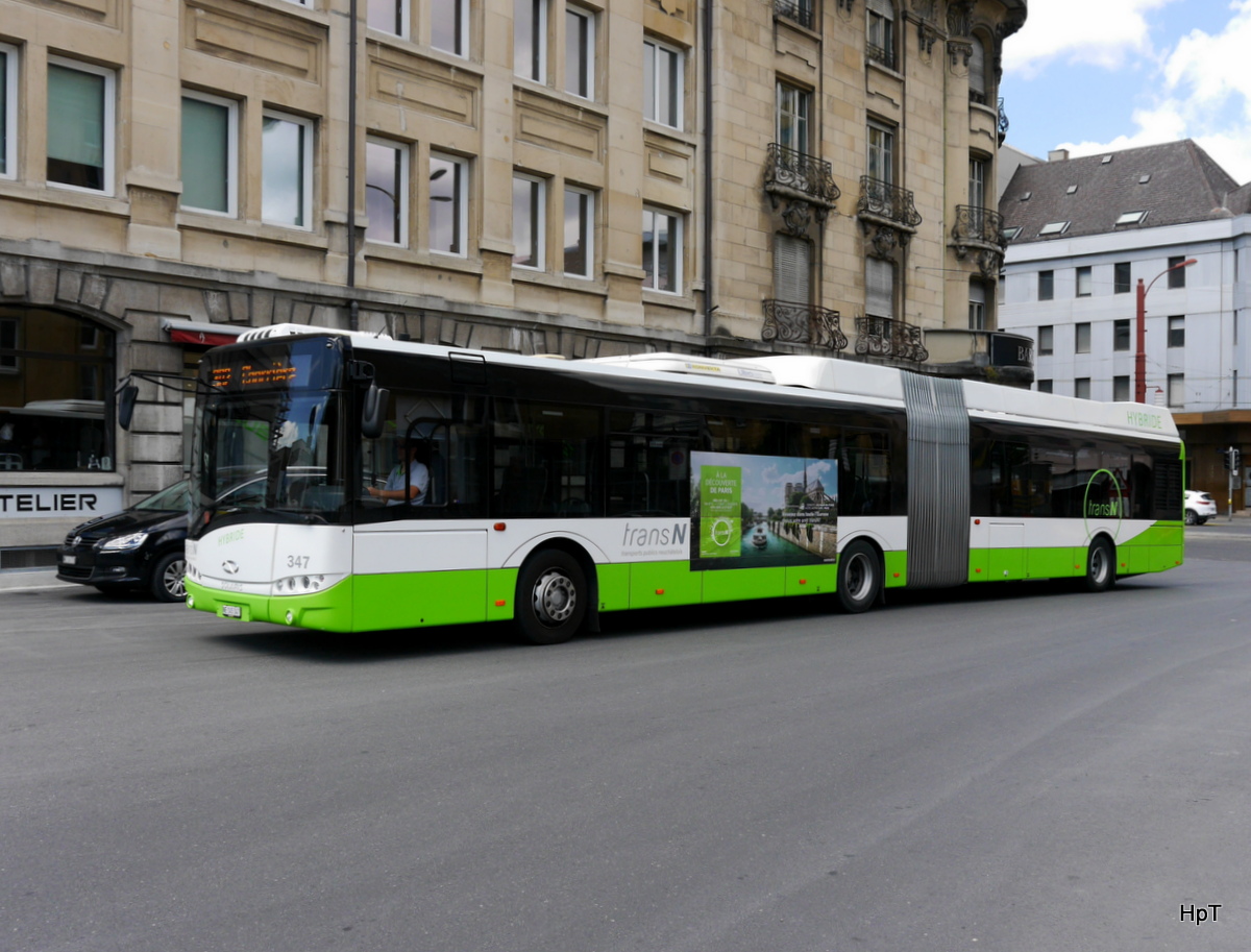 TransN - Solaris Hybrid Nr.347  NE 145347 unterwegs auf der Linie 302 in La Chaux de Fonds am 09.07.2016