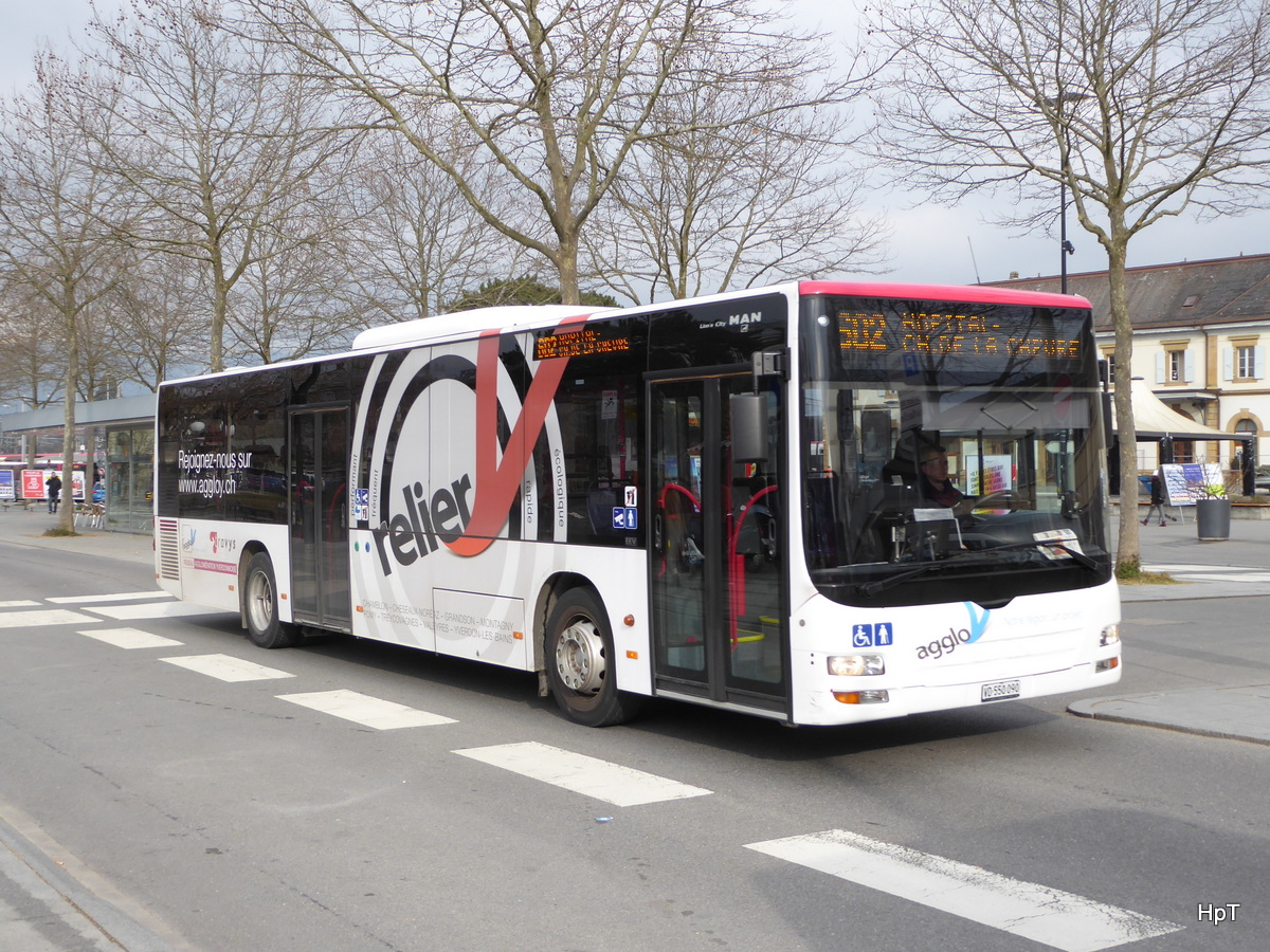 travys - MAN Lion`s City  VD  550090 unterwegs vor dem Bahnhof in Yverdon les Bains am 18.02.2016