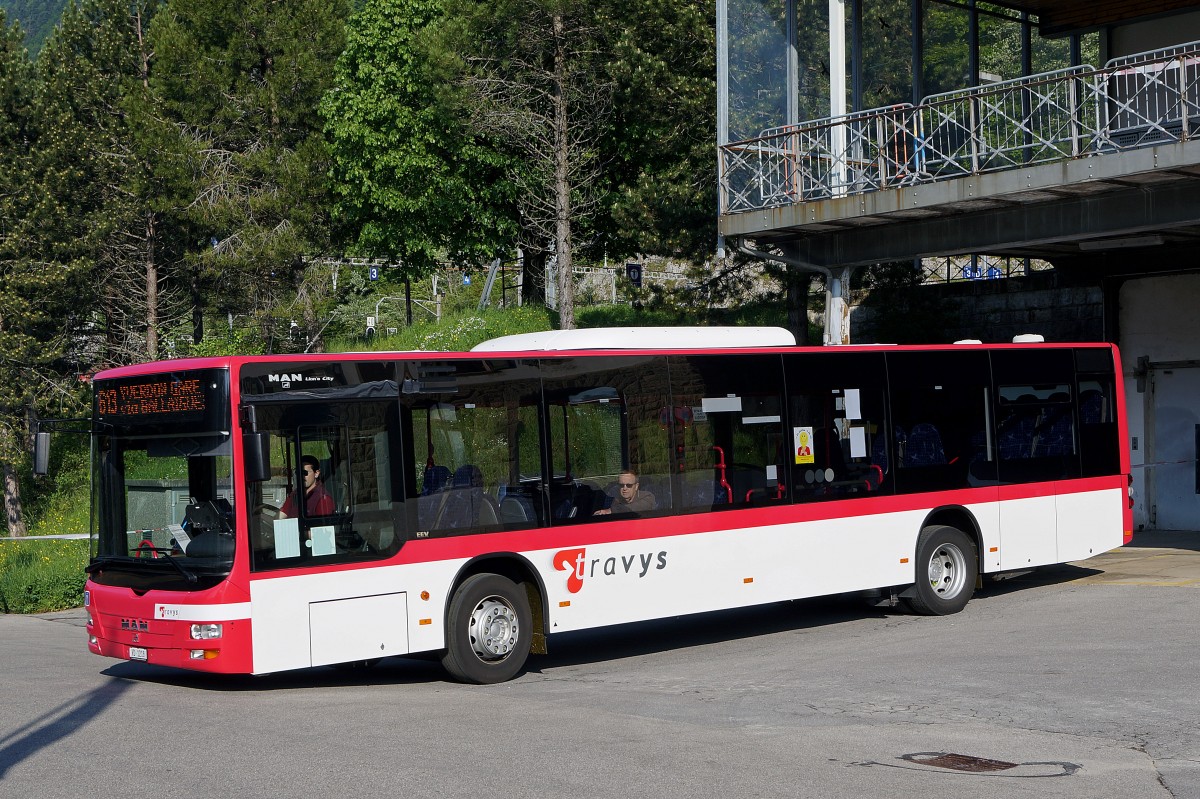 TRAVYS: Während dem Jubiläumsfest 100 Jahre Vallorbe-Frasne herrschte auch auf der Endstation Vallorbe von TRAVYS Grossverkehr. Am 16. Mai 2015 konnten verschiedene Bustypen der Marken MAN und SETRA beobachtet werden.
Foto: Walter Ruetsch  