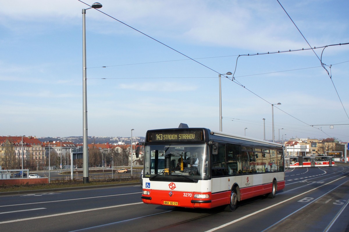 Tschechische Republik / Stadtbus Prag: Karosa-Renault CityBus 12M - Wagen 3270, aufgenommen im März 2015 an der Haltestelle  Prašný most  in Prag.