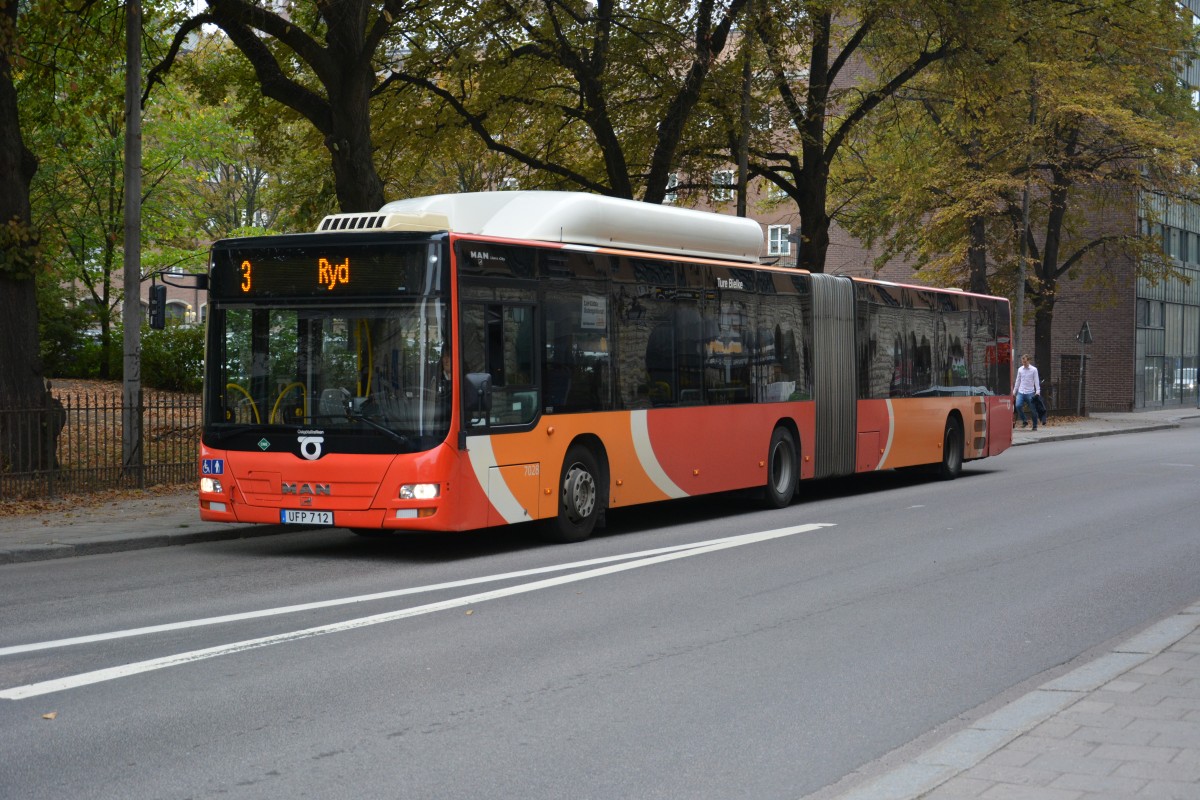 UFP 712 ist am 19.09.2014 auf der Linie 3 unterwegs. Aufgenommen wurde ein MAN Lion's City CNG Sankt Larsgatan Linköping.